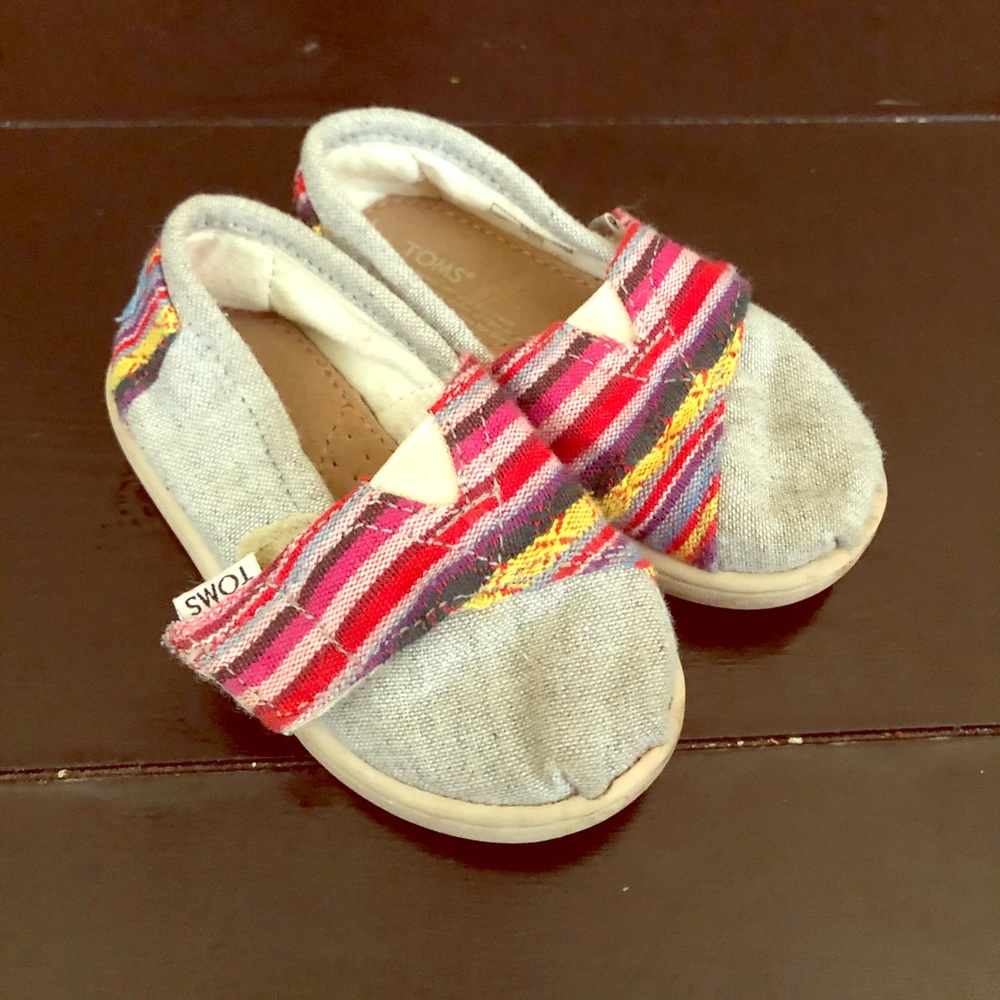 Toms grey striped shoes sz 5 toddler girls
